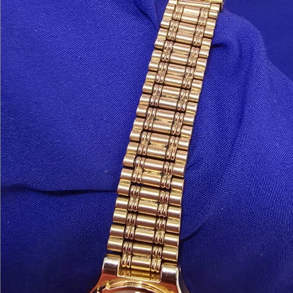 Seiko Vintage Rare Moonphase Women's Petite Watch Gold Tone